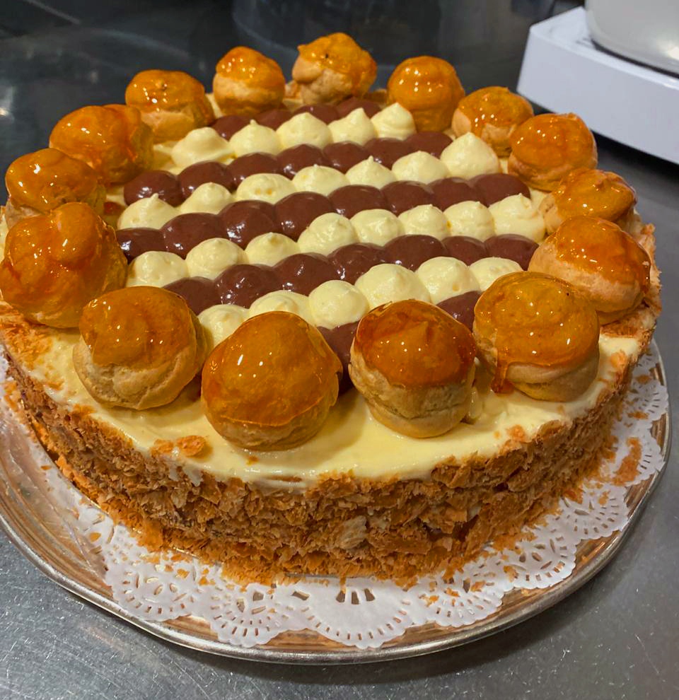 Torta Saint Honorè del Caffè Greco Torta Saint Honorè del Caffè Greco